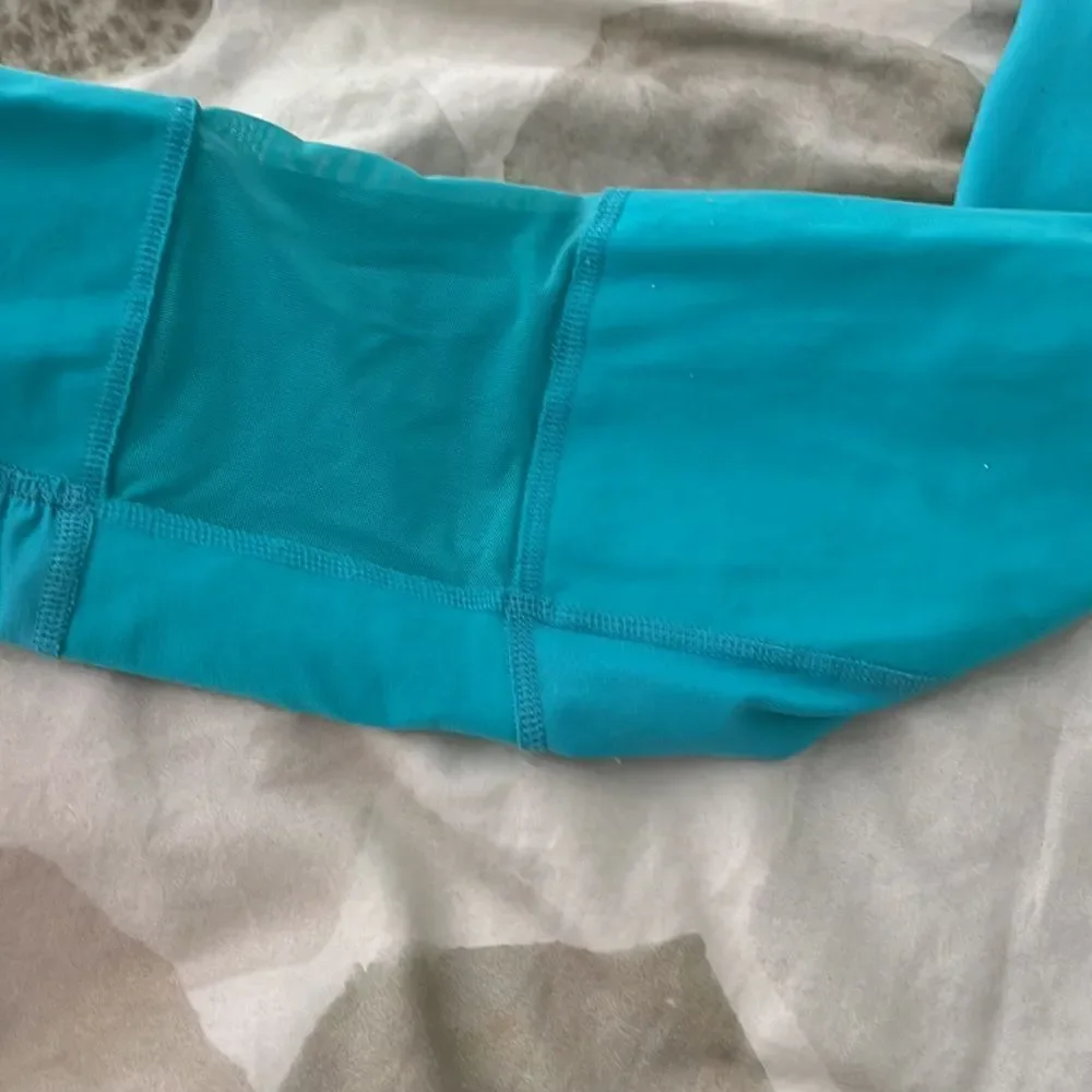 Alo Yoga turquoise cropped athletic leggings XS